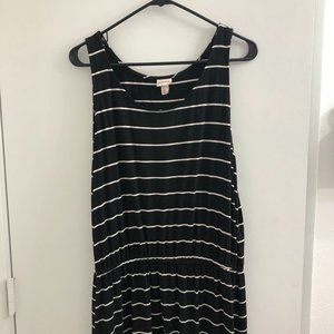 Black & White Stripe Sleeveless Maxi Dress